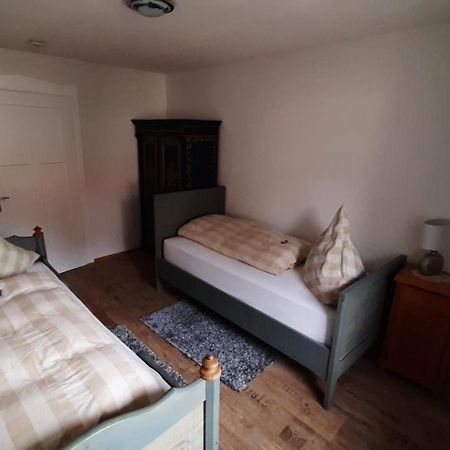 Apartmenthaus "Zum Birnbaum" Rosstal Екстер'єр фото