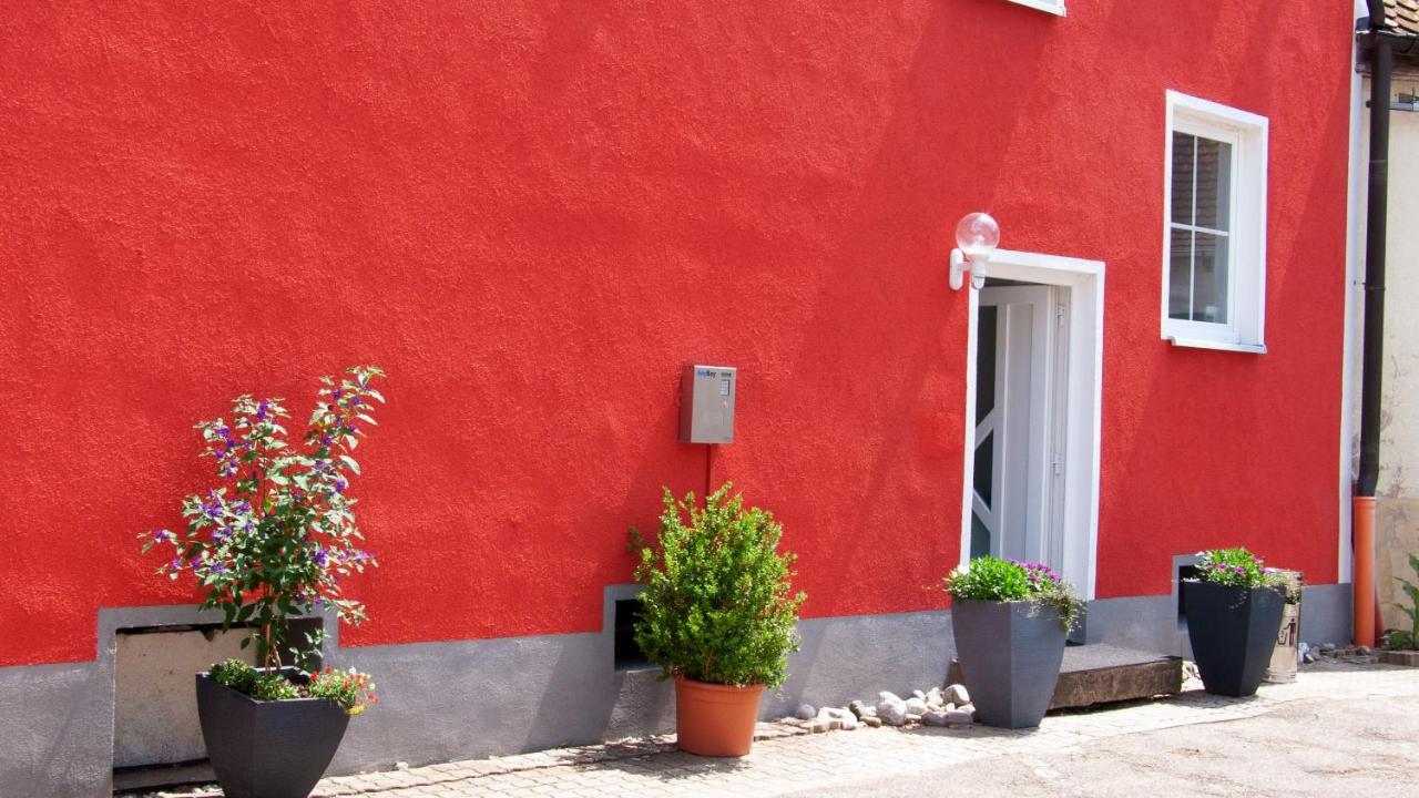 Apartmenthaus "Zum Birnbaum" Rosstal Екстер'єр фото