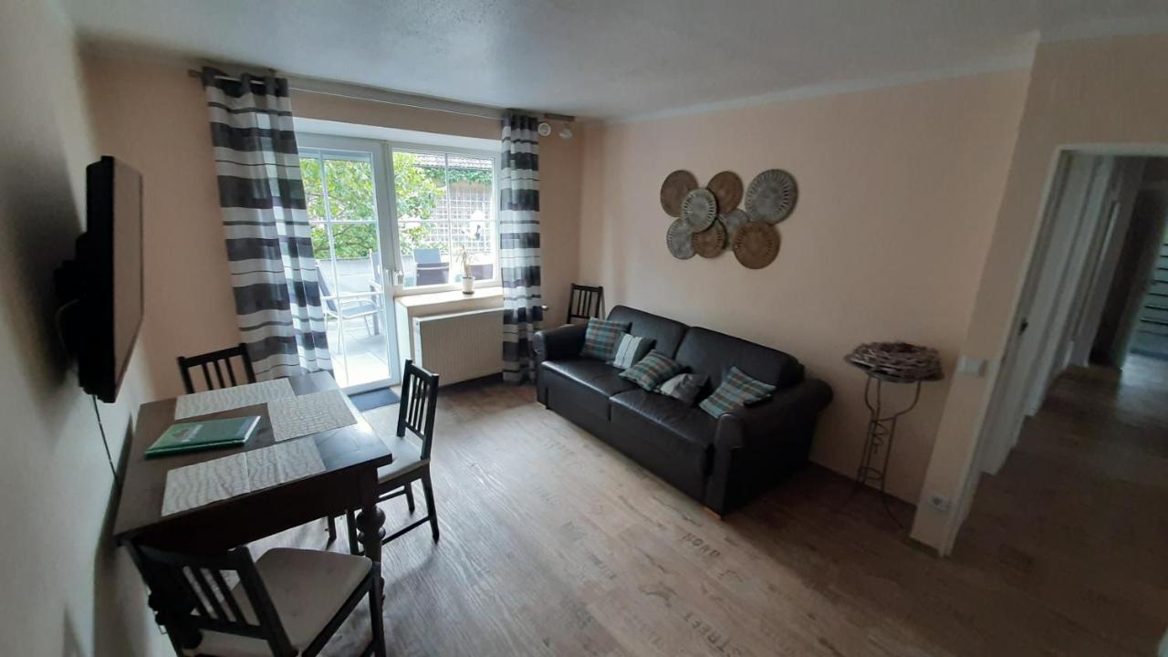 Apartmenthaus "Zum Birnbaum" Rosstal Екстер'єр фото