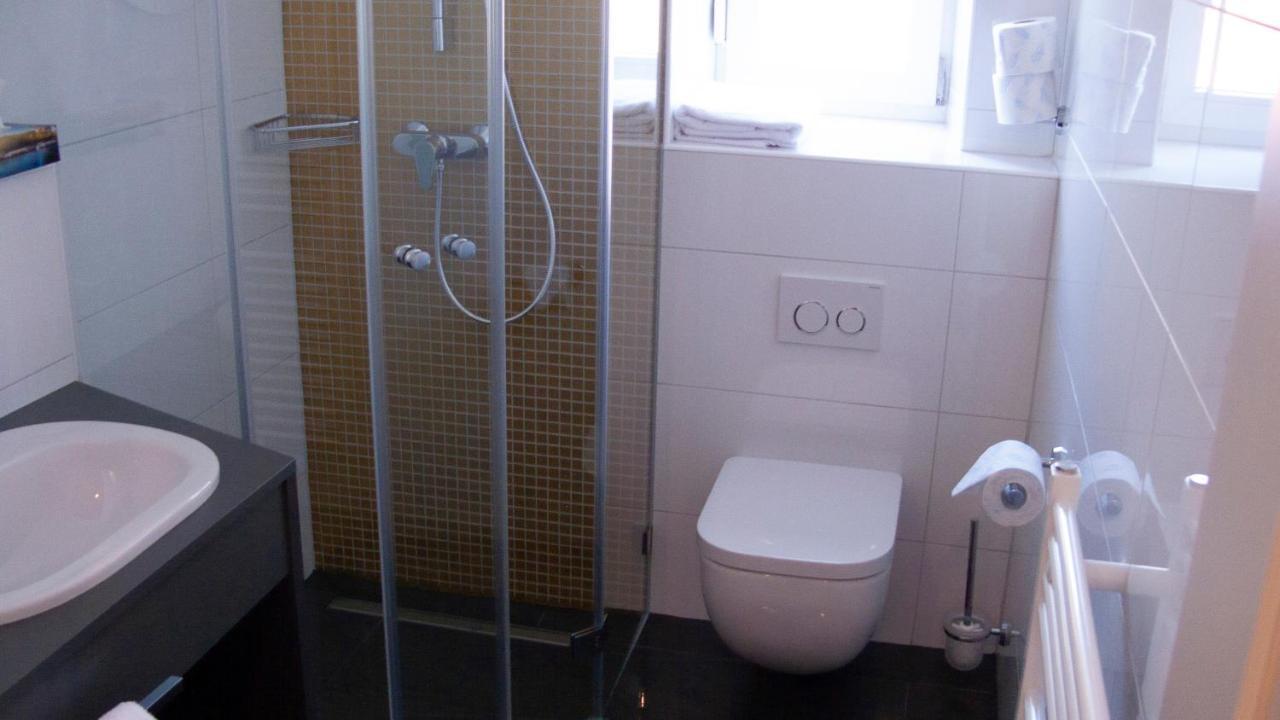 Apartmenthaus "Zum Birnbaum" Rosstal Екстер'єр фото