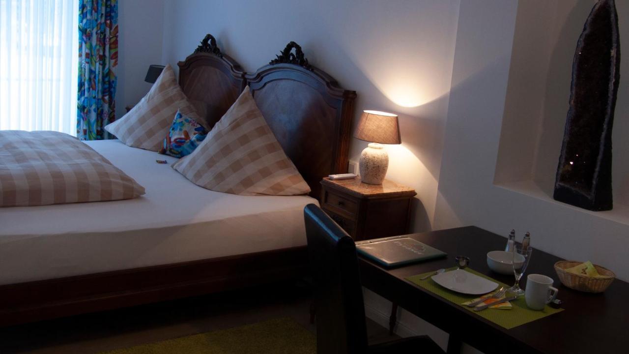 Apartmenthaus "Zum Birnbaum" Rosstal Екстер'єр фото