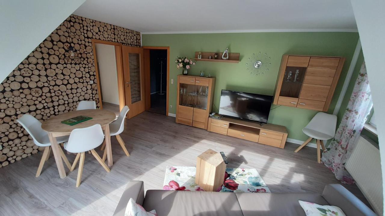 Apartmenthaus "Zum Birnbaum" Rosstal Екстер'єр фото