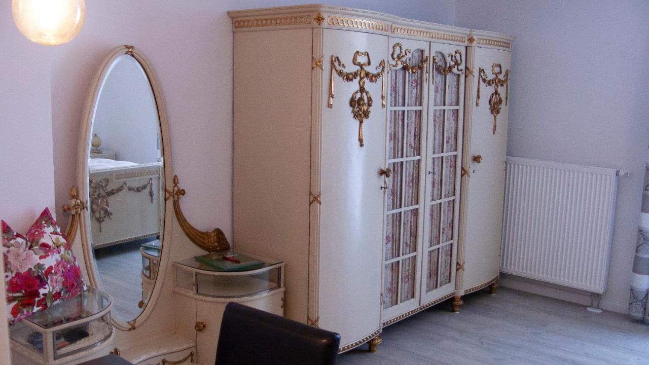 Apartmenthaus "Zum Birnbaum" Rosstal Екстер'єр фото